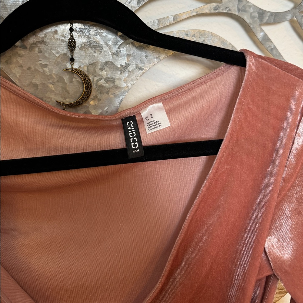 H&M Pink Velour Bodycon Dress - Picture 5 of 5